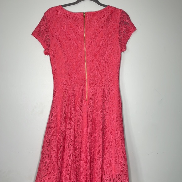 Suzy Shier Lace Lined Dress - Picture 6 of 6